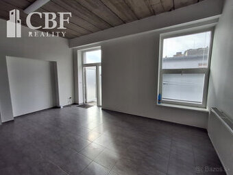 Na prenájom komerčné priestory v areáli Townside v Rožňave - 1