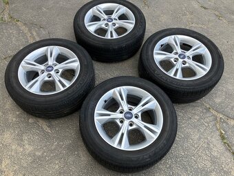 ZIMNE GUMY  215 55 R16 ELEKTRONY FORD - 1