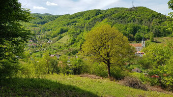 Predám pozemok vo Vyhniach + stavebné povolenie na chatu.