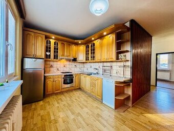 REZERVOVANÝ 3,5 izbový byt s loggiou v centre Bardejova