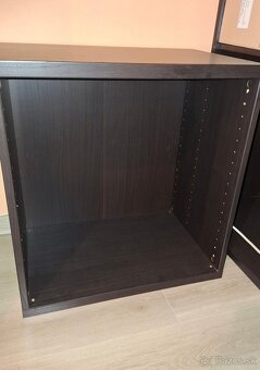 Skrinky a police Besta Ikea ciernohneda