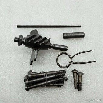 MANET 90 ŠROUBY MOTORU ORIGINÁL