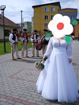 Predám svadobné šaty