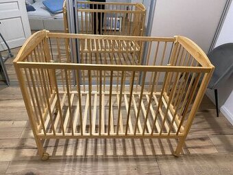 Detská postieľka na kolieskach - 1