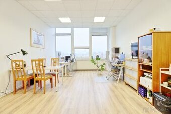 Prenájom kancelárie, 28.2 m2, BA - Dúbravka, Drobného 27 - 1