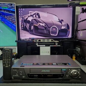 PANASONIC NV-HD685...VHS recorder...