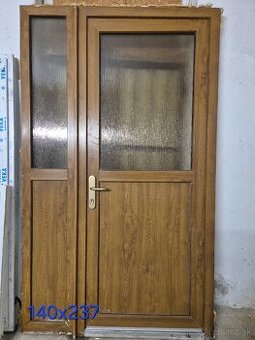 Exteriérové plastové dvere