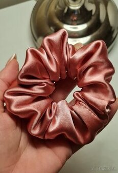 🌸 Ručne šité satenové gumičky🌸