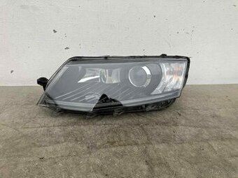 ŠKODA OCTAVIA 3 III 2013- ĽAVÝ PREDNÝ XENON S LED