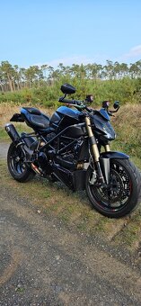 Ducati 848 streetfighter