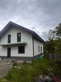 Predaj: Rodinný dom v obci Nová Bystrica (268-D