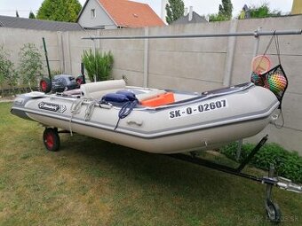 Čln Allroudmarin s motorom YAMAHA 20hp