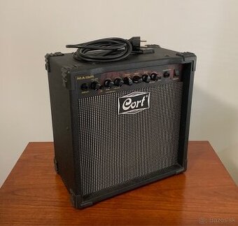 Cort MX15R Tranzistorové gitarové kombo