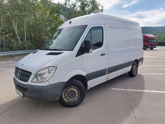 Predám Mercedes Sprinter 310 CDI, r.v. 2010, naj. 344 xxx km