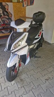 Skúter 125