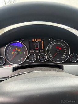 Budíky touareg v10