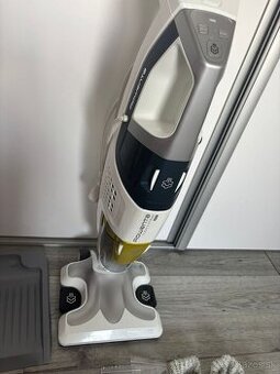 Predám tyčový vysávač Rowenta RY8561WH Clean & Steam Multi