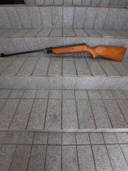 Vzduchovka slávia 620 rok 1970