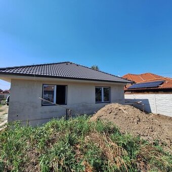 Novostavba 4 izbového rodinného domu Veľká Mača okr. Galanta