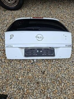 Kufrové dvere Opel Astra H Caravan