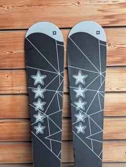 Exkluzivní Švýcarské lyže FIVESTAR X-DREAM, 167cm