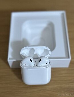 Apple AirPods_1.generácia