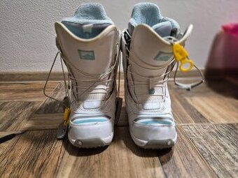 Snowboardove topanky burton  ženske