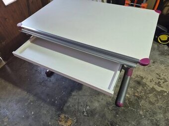 vyskovo nastavitelny pisaci stol