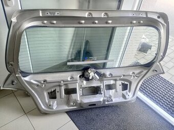 Predám na sedan 307