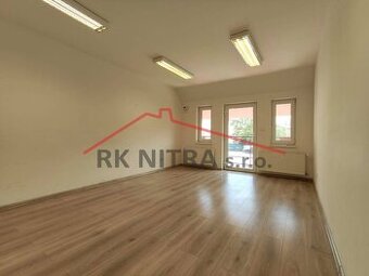 Prenájom kancelárskych priestorov v centre mesta s parkovací