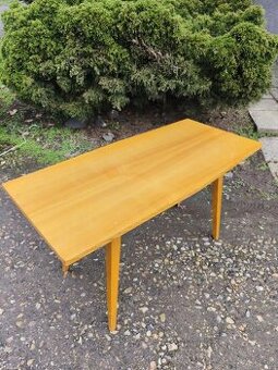 pekný konferenčný stolík Jirák Frantisek