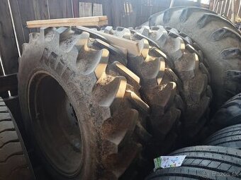 Kultivačné kolesa pre JCB Fastrac 3190, 3200, 3200 Xtra,