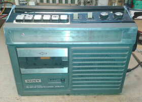 Predám starší "retro" rádiomagnetofón Sony CFM-313L. - 1
