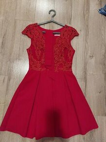 Spoločenské krátke červené šaty