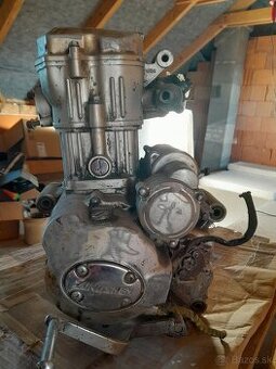 Motor 250.stvorkolka