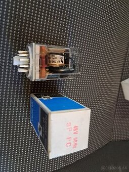 Rele Lumel R15 - 3 PDP,10A,RP700 220V aj 48V