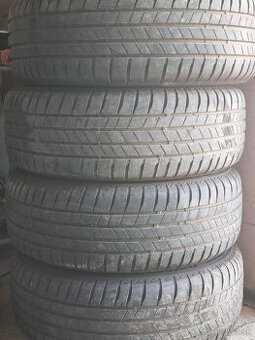 Letné pneumatiky 215/60 R16