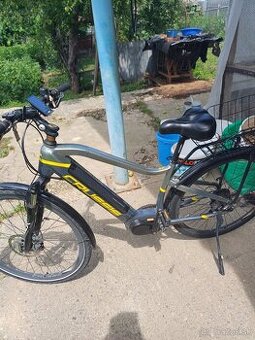 Predam elektricky trekovy bycikel