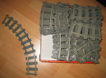 100 x zahnute LEGO kolaje 9V