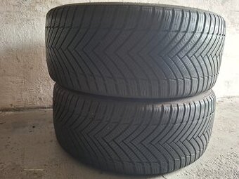 225/40 r18 celoročne pneumatiky