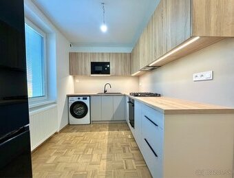 Moderný a zrekonštruovaný 3 izbový byt, Ul. 1. Mája - 1