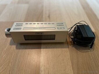Rádiobudík Sony ICF-C717PJ