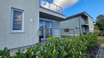 Predaj 2 izbový byt Nitra - Janíkovce, terasa, záhrada