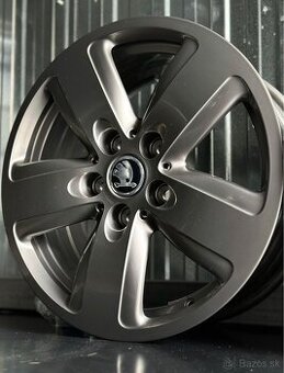 #32 Elektróny originál Škoda r16