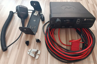 Predám vysielačku Motorola DM3400