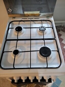 Kombinovaný sporák (plyn +elektrika)