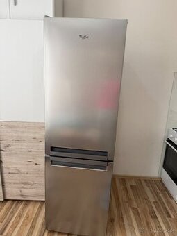 Chladnička whirpool