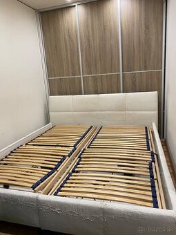 Manželská posteľ polohovateľná