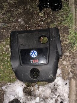 Kryt motora VW