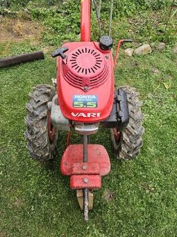 malotraktor VARI s motorom Honda 5.5 HP + príslušenstvo